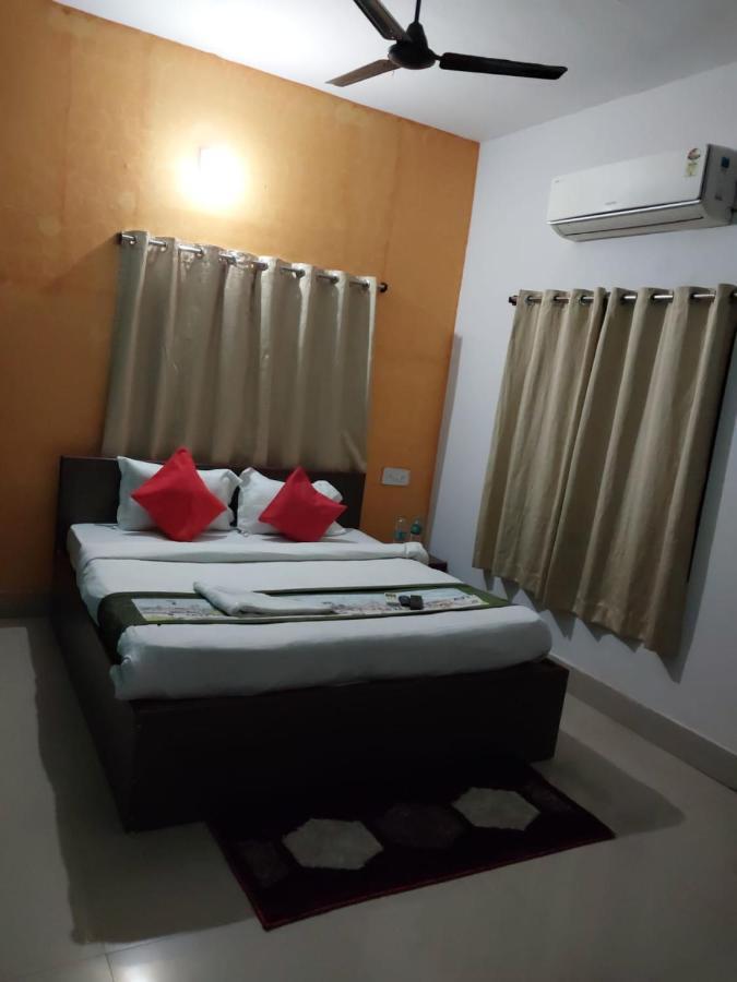 Hotel Madison Homes Bhubaneswar Esterno foto