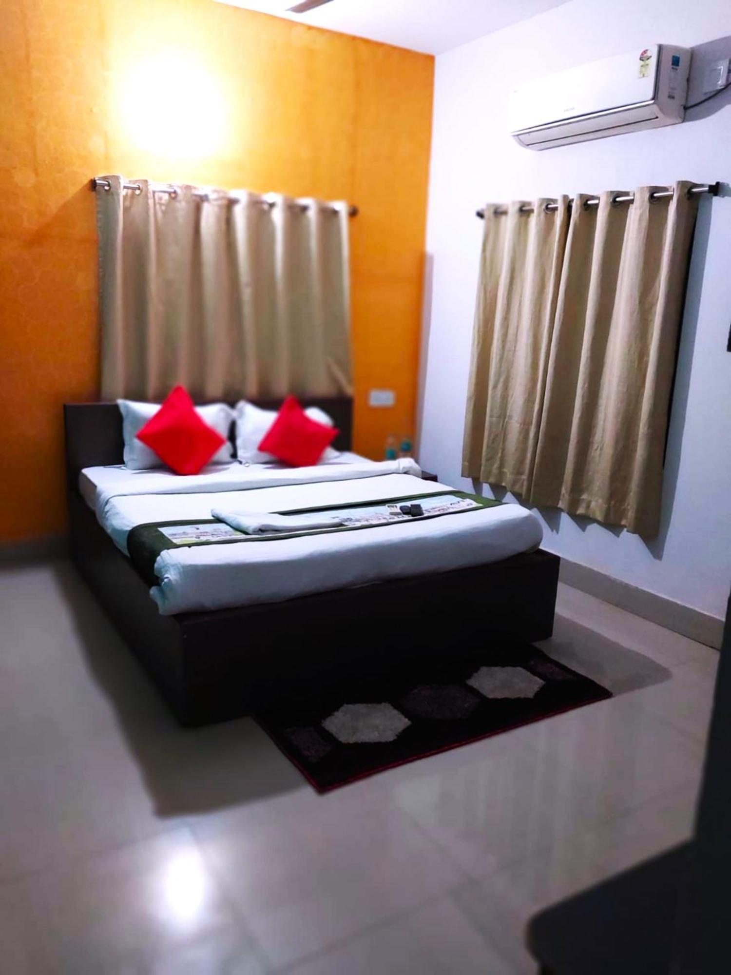 Hotel Madison Homes Bhubaneswar Esterno foto