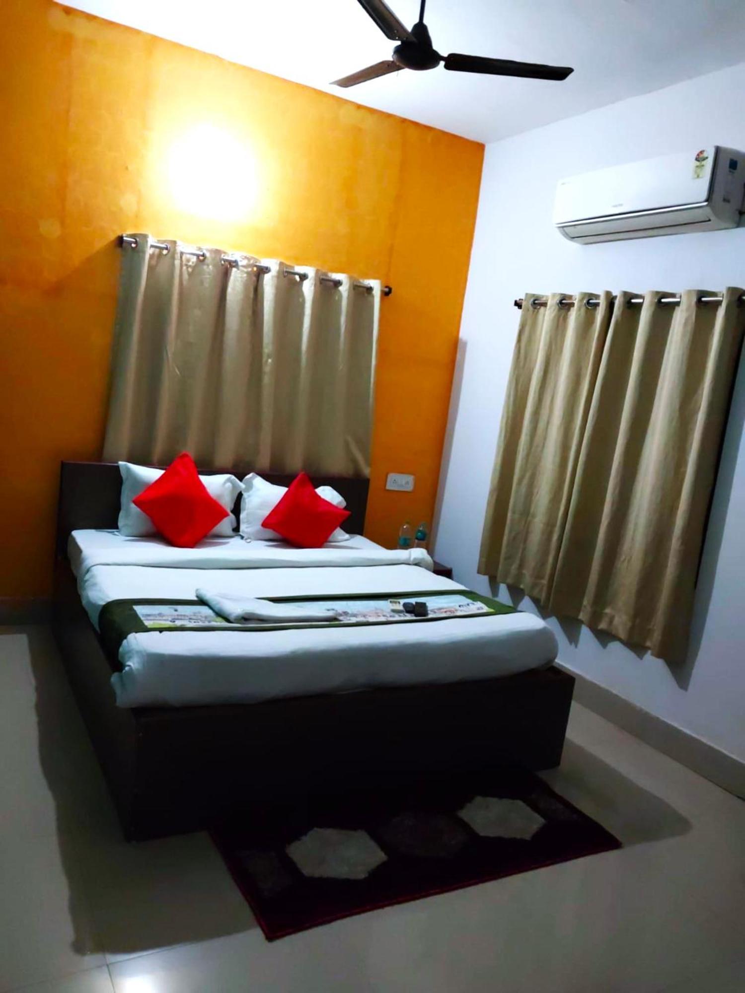 Hotel Madison Homes Bhubaneswar Esterno foto